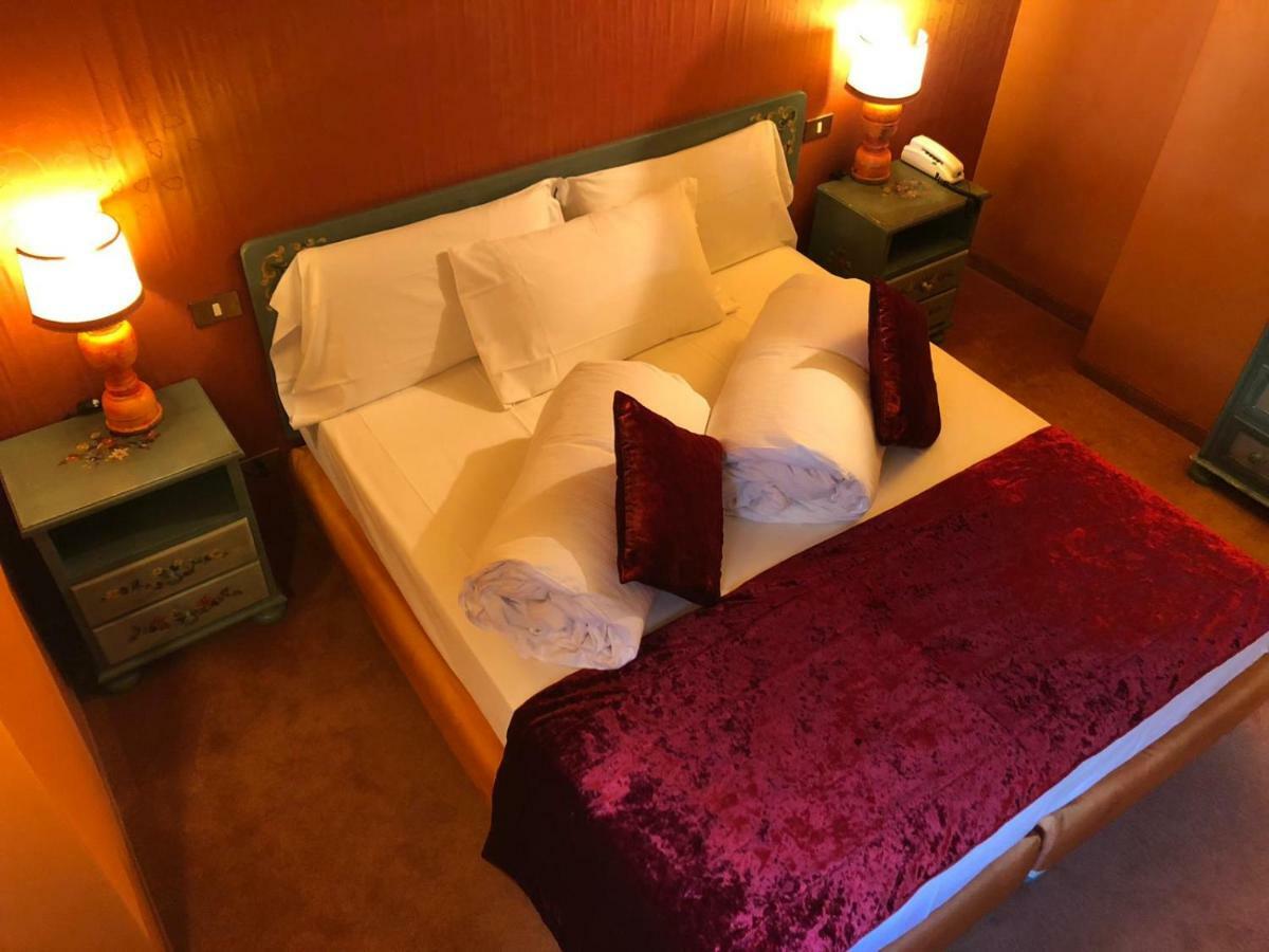 Hotel Punta Maquignaz เบรยล์-แชร์วิเนีย ภายนอก รูปภาพ